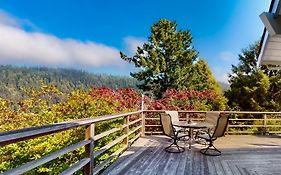 Viewcrest Retro Country Home